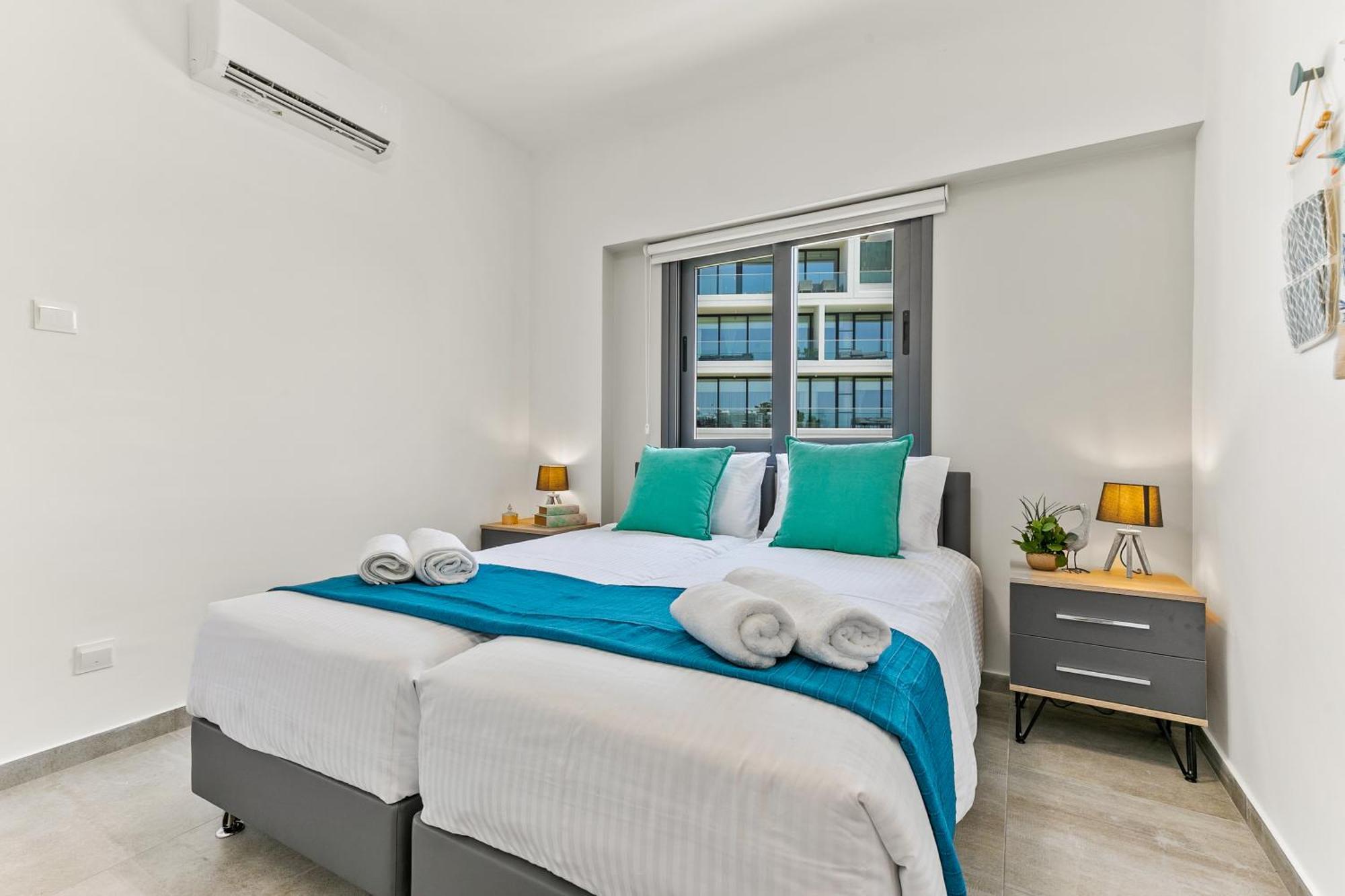 Dreamy 2 Bed Apartment By The Sea Pafos Dış mekan fotoğraf